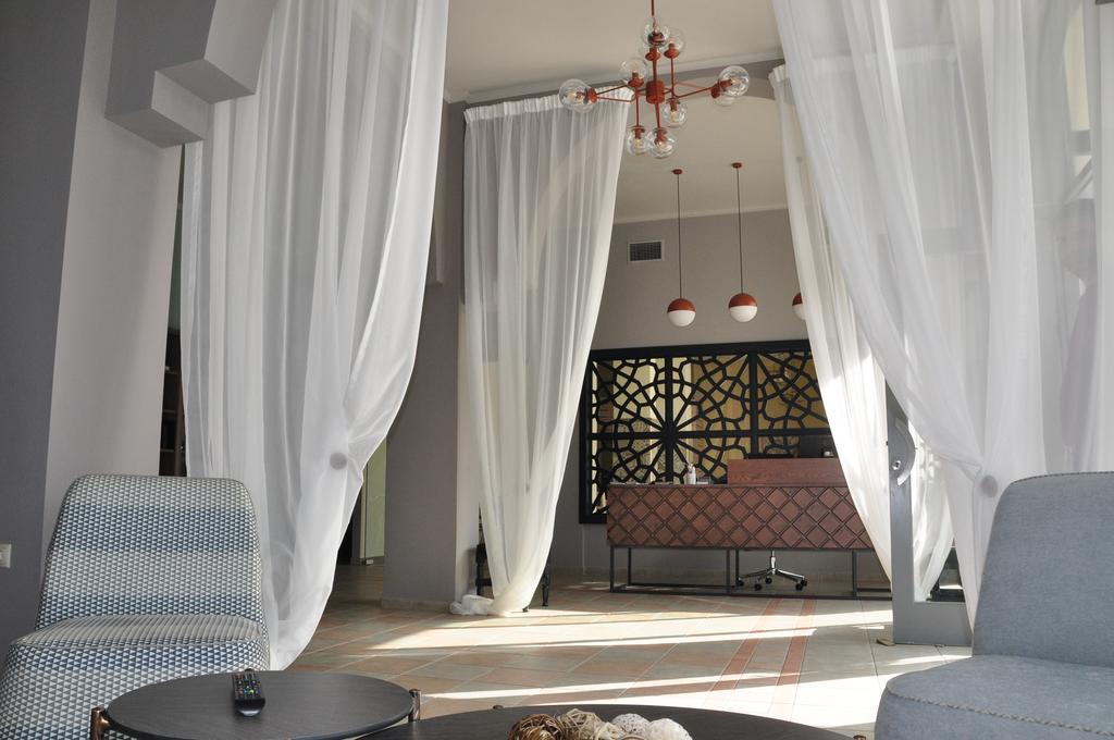 Artemis Otel Tolón Dış mekan fotoğraf